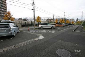敷地内駐車場（屋外平面式）