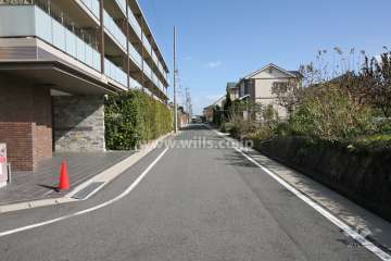 敷地の前面道路