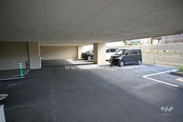 敷地内駐車場（屋内平面式）