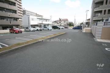 敷地内駐車場（屋外平面式）