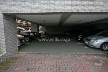 敷地内駐車場（屋内平面式）