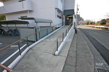 エントランスアプローチ