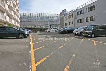 敷地内駐車場（屋外平面式）