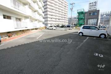 敷地内駐車場（屋外平面式）
