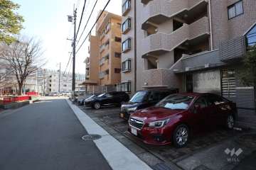 敷地内駐車場（屋外平面式）
