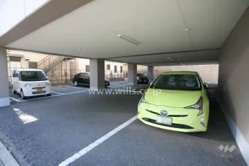 敷地内駐車場（屋内・屋外平面式）