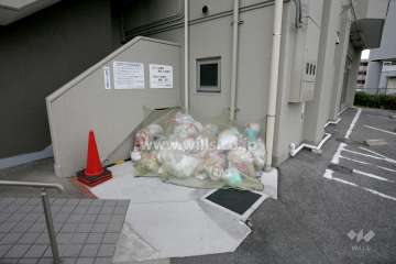 ゴミ置き場