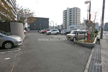 敷地内駐車場（屋外平面式）