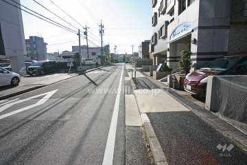 敷地北側前面道路