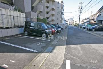敷地内駐車場（屋外平面式）