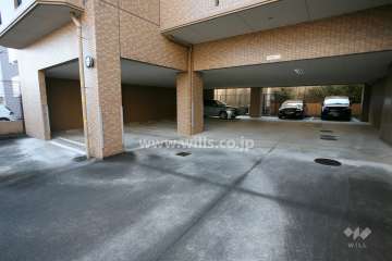 敷地内駐車場（屋内平面式・屋外平面式）