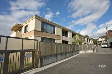 アルバックス八事御幸山の外観（南側から）