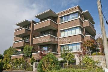 グランドメゾン御幸山弐番館の外観