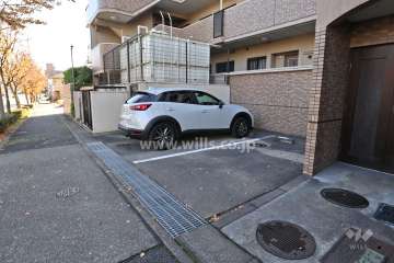 敷地内駐車場（屋外平面式）