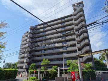 東急ドエル・アルス江坂の外観（東側から）