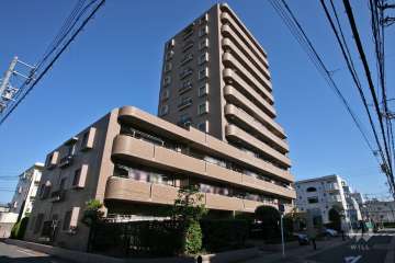 ネオステージ植田の外観（南西側から）