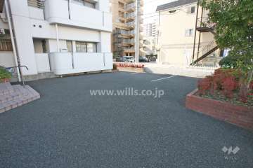 敷地内駐車場（屋外平面式）