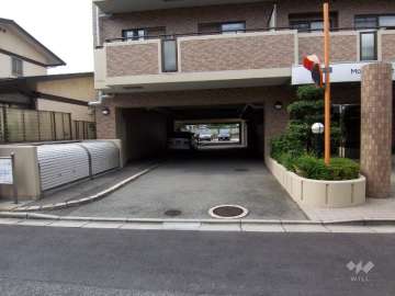 駐車場入り口