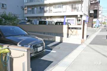 敷地内駐車場（屋外平面式）