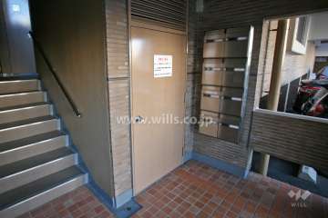 エントランス(共用ポスト)