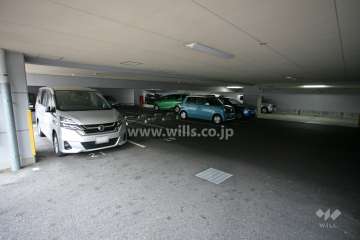 敷地内駐車場（屋内平面式）