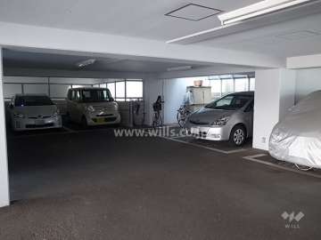 敷地内駐車場（屋内平面式）