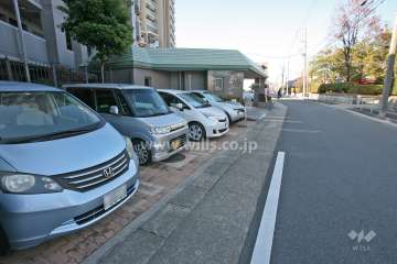 敷地内駐車場（屋外平面式）