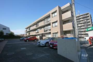 植田東パークホームズN棟の外観（南側から）