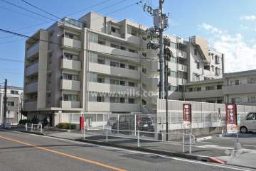 プラウド植田東の外観(北西から)