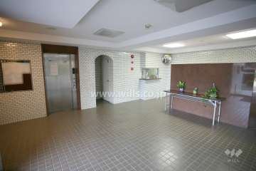 エントランスホール