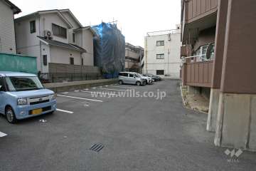 敷地内駐車場（屋外平面式）
