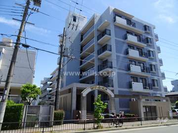 セザール吹田の外観（北東側から）