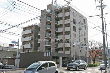 ユニーブル植田ステージの外観