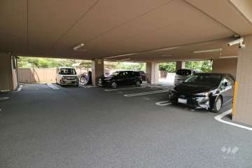 敷地内駐車場(屋内平面式)