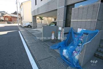 ゴミ置き場