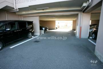 敷地内駐車場（屋内平面式）