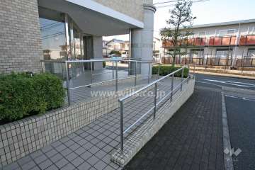 エントランスアプローチ