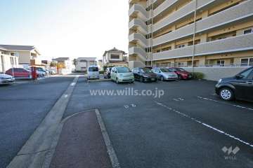 敷地内駐車場（屋外平面式）