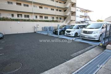敷地内駐車場（屋外機械式）