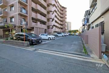 駐車場の出入口