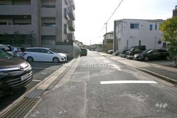 敷地西側前面道路