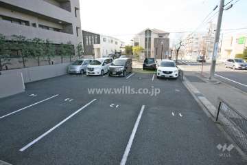 敷地内駐車場（屋外平面式）