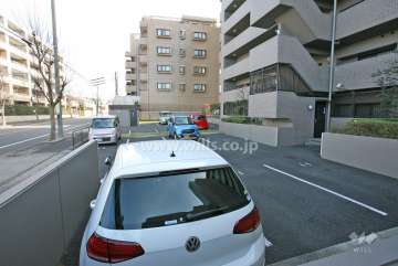 敷地内駐車場（屋外平面式）