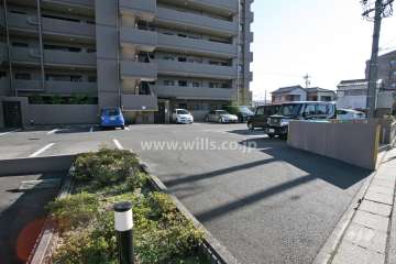 敷地内駐車場（屋外平面式）