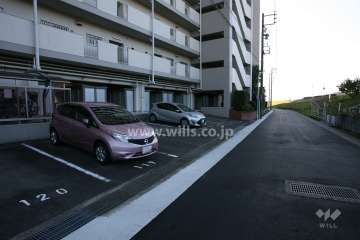 敷地内駐車場（屋外平面式）