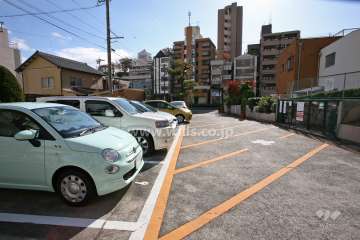 敷地内駐車場(屋外平面式)