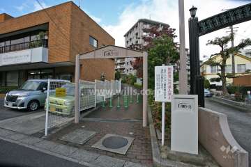 敷地出入り口(南東側)