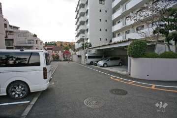 敷地内駐車場（屋外・屋内平面式）