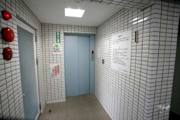共用エレベーター