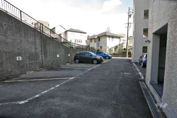 敷地内駐車場(屋外平面式)